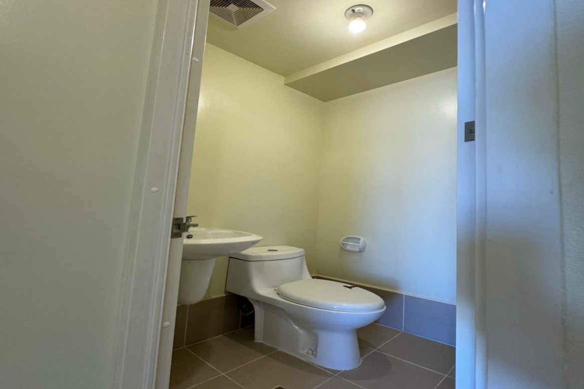 2 Bedroom Condo for Sale in Western Bicutan, Taguig, Metro Manila – photo 2