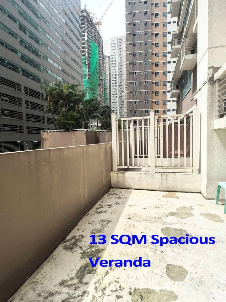 2-Bedroom Ground-Level Condo with Veranda for Sale on Pioneer St., Mandaluyong – photo 3