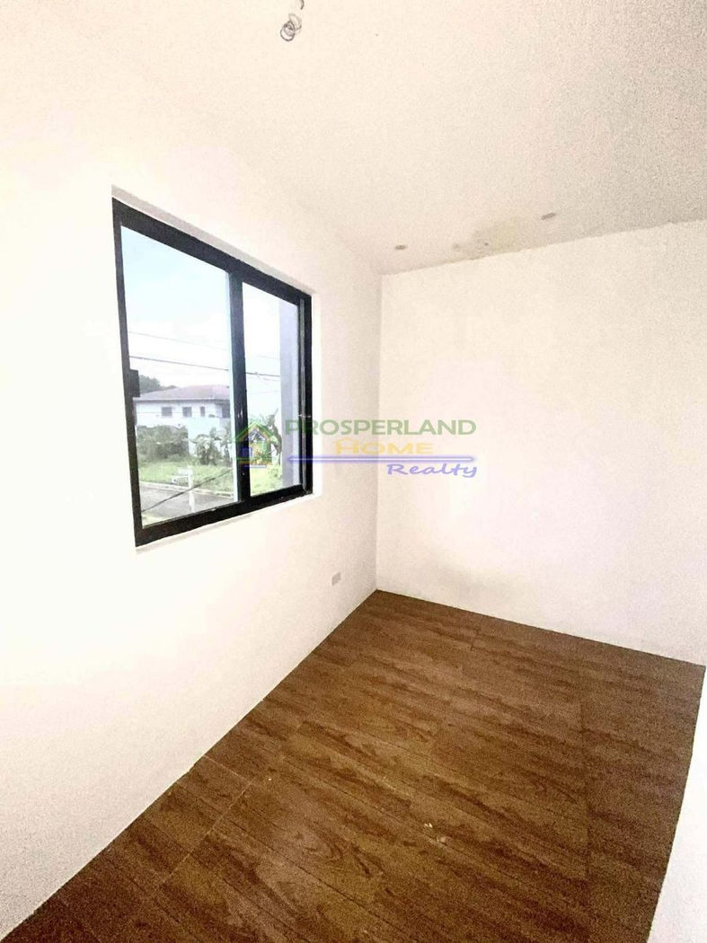 2-Bedroom House and Lot with Roof Deck for Sale in Guitnang Bayan I, San Mateo, Rizal – photo 2