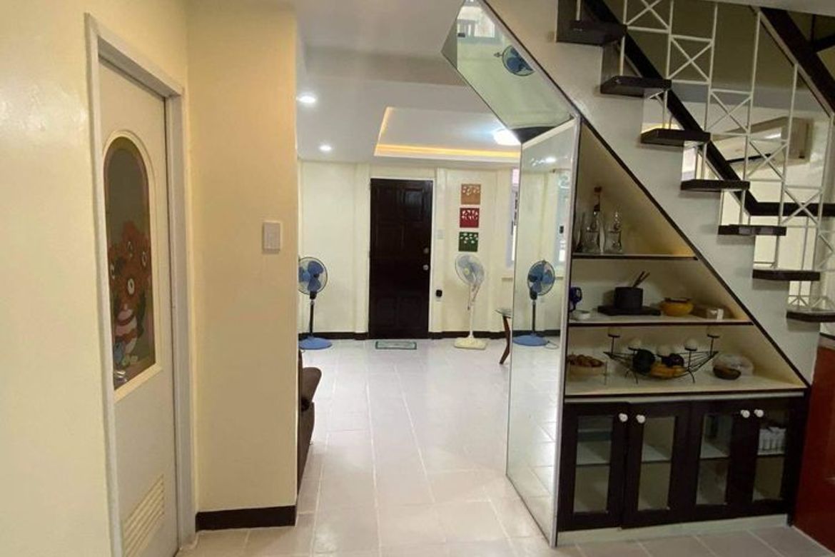 2 Bedroom House for Rent in Biñan, Laguna photo 3