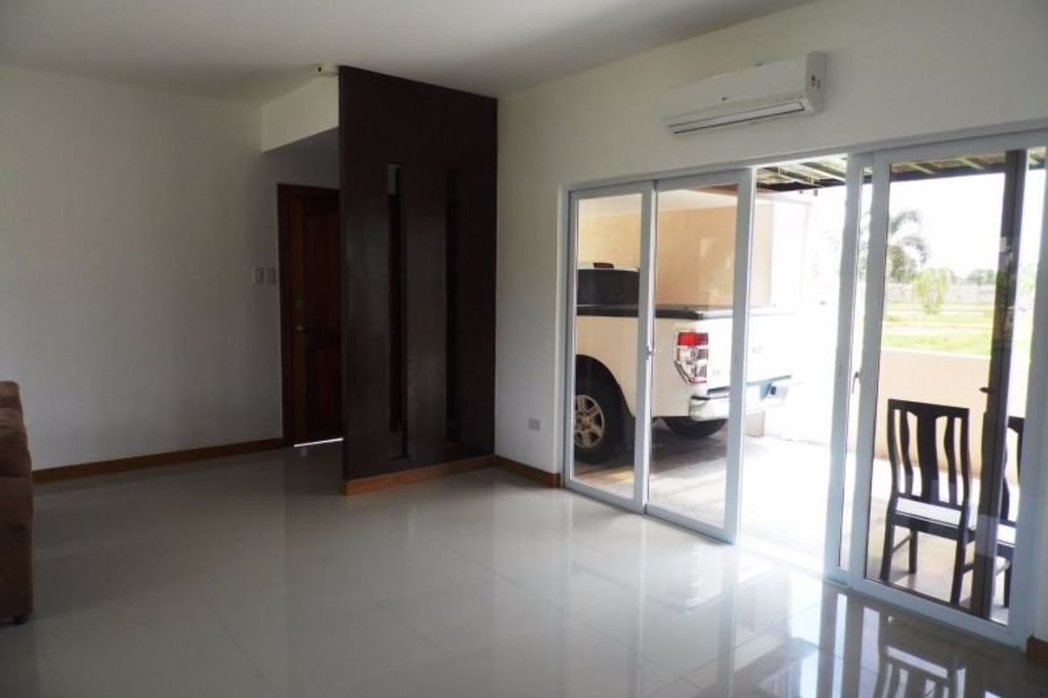 2 Bedroom House for Sale in Amsic, Angeles, Pampanga – photo 2