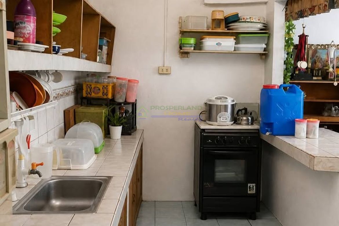 2 Bedroom House for Sale in Barangay 12, Bacolod, Negros Occidental – photo 4