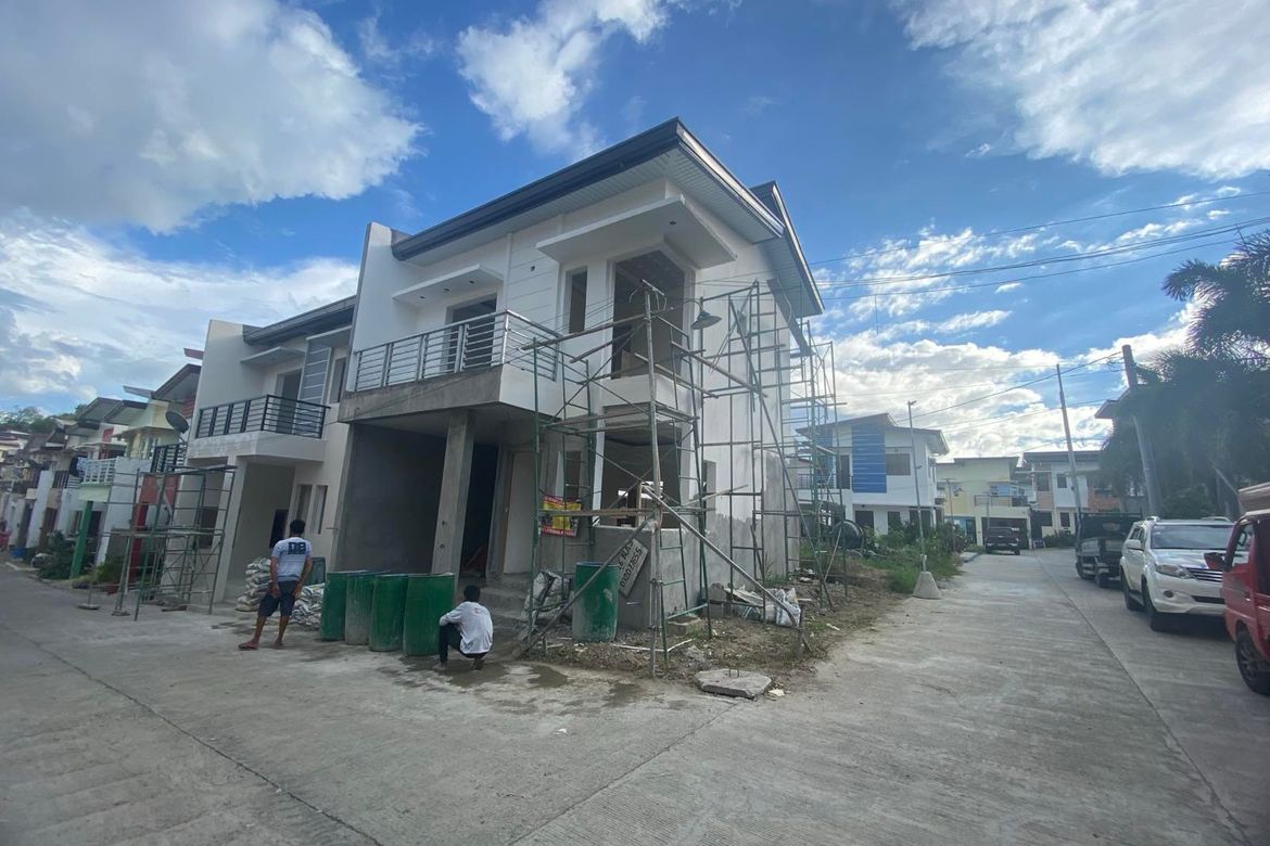 2 Bedroom House for Sale in Barangay 16, Batangas City, Batangas