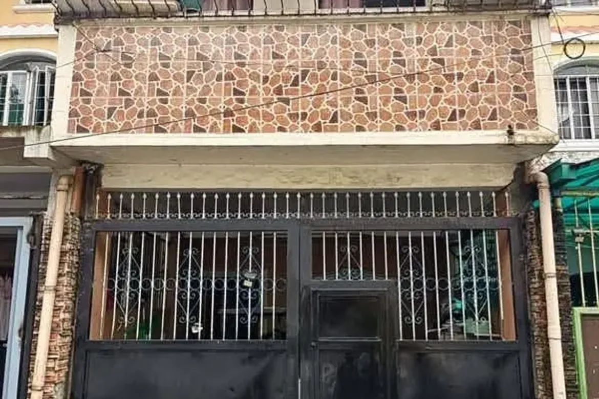 2 Bedroom House for Sale in Batasan Hills, Quezon City, Metro Manila
