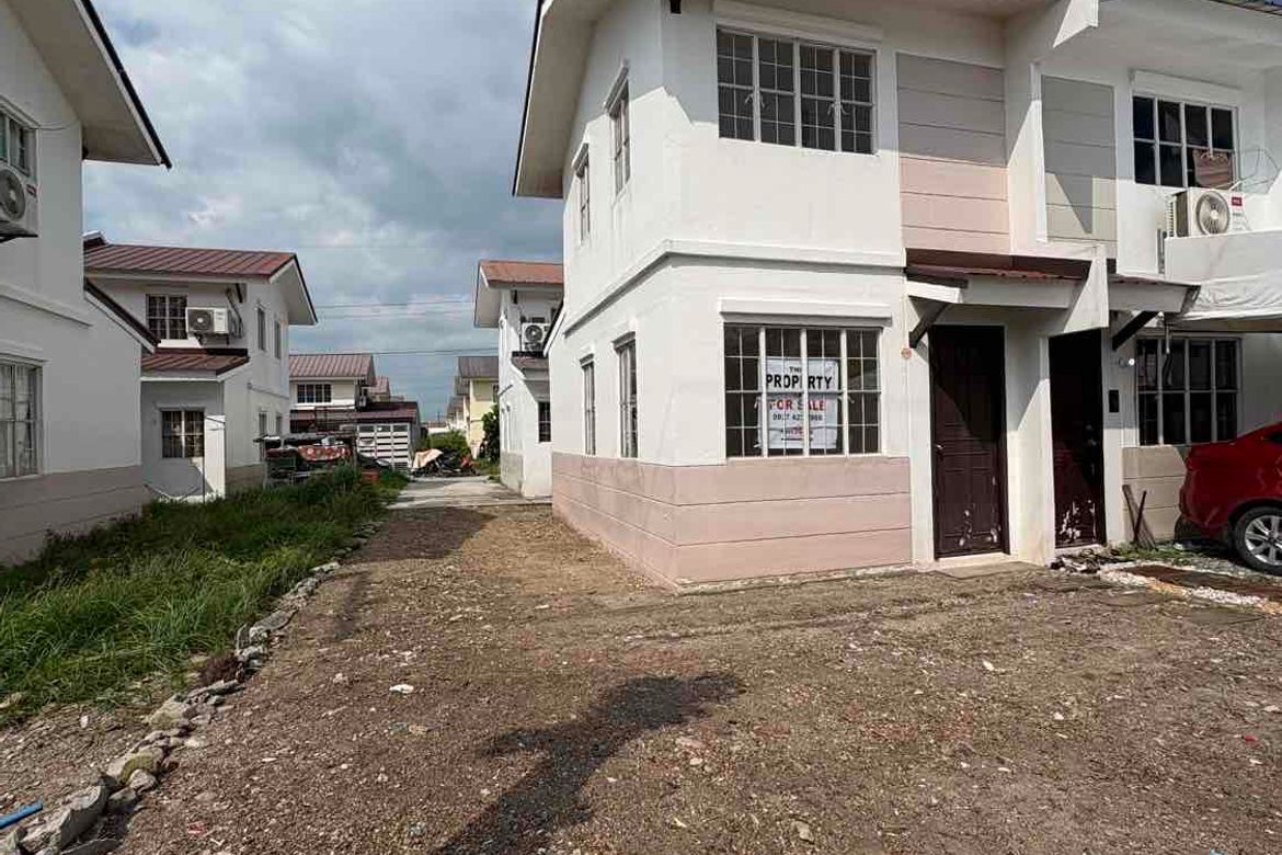 2 Bedroom House for Sale in Bundagul, Mabalacat, Pampanga