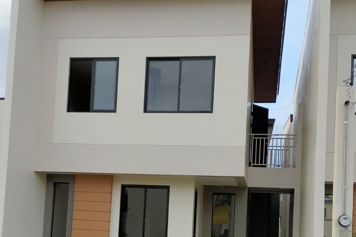 2 Bedroom House for Sale in Calendola, San Pedro, Laguna
