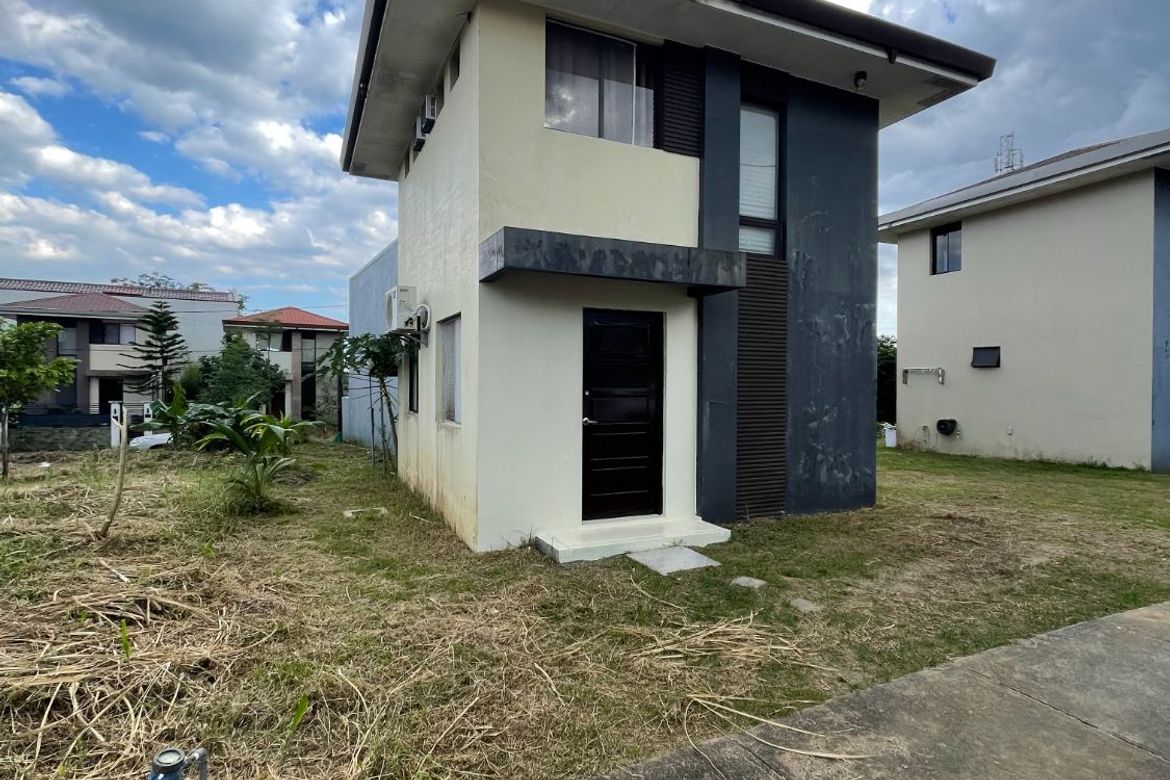 2 Bedroom House for Sale in Canlubang, Calamba, Laguna