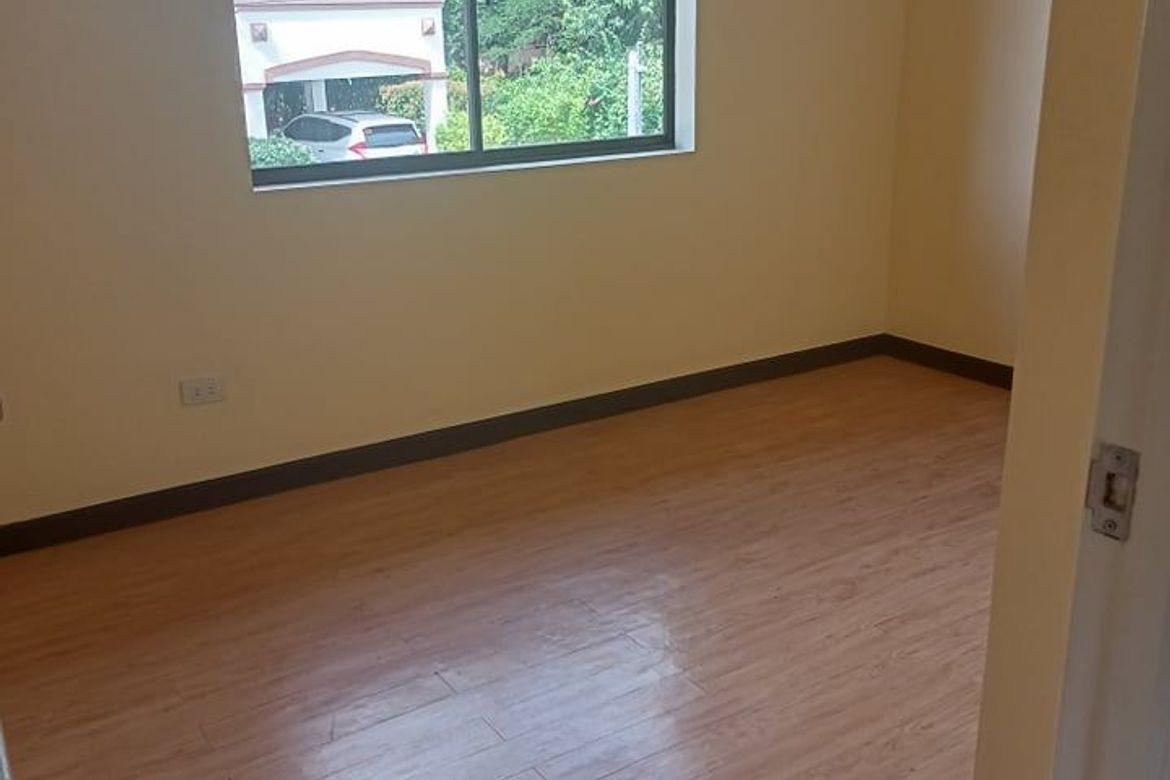 2 Bedroom House for Sale in CITTA ITALIA, Molino II, Bacoor, Cavite – photo 4