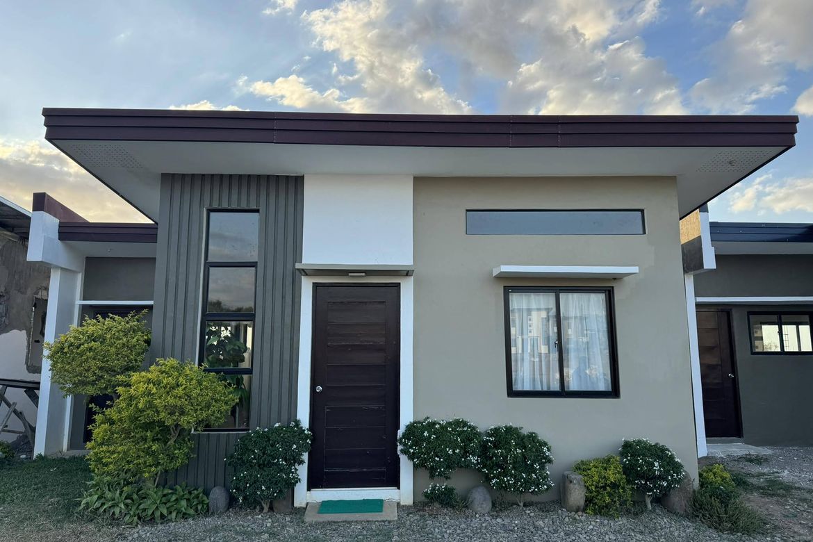 2 Bedroom House for Sale in Granada, Bacolod, Negros Occidental