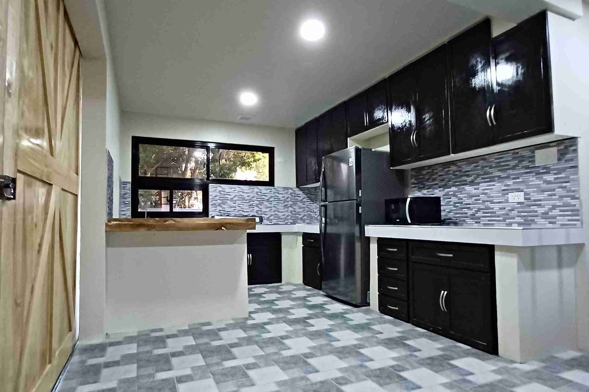 2 Bedroom House for Sale in Laiya-Aplaya, San Juan, Batangas – photo 8