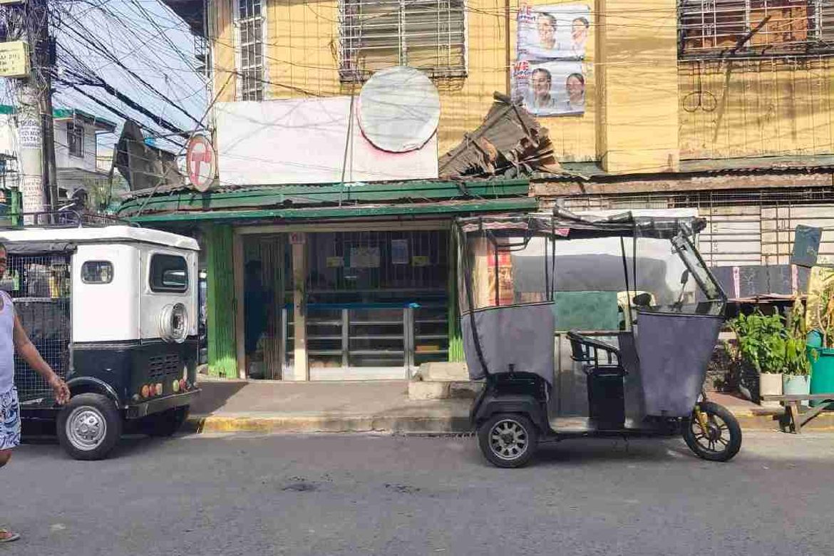 2 Bedroom House for Sale in Manila, Metro Manila near LRT-2 Legarda – photo 3
