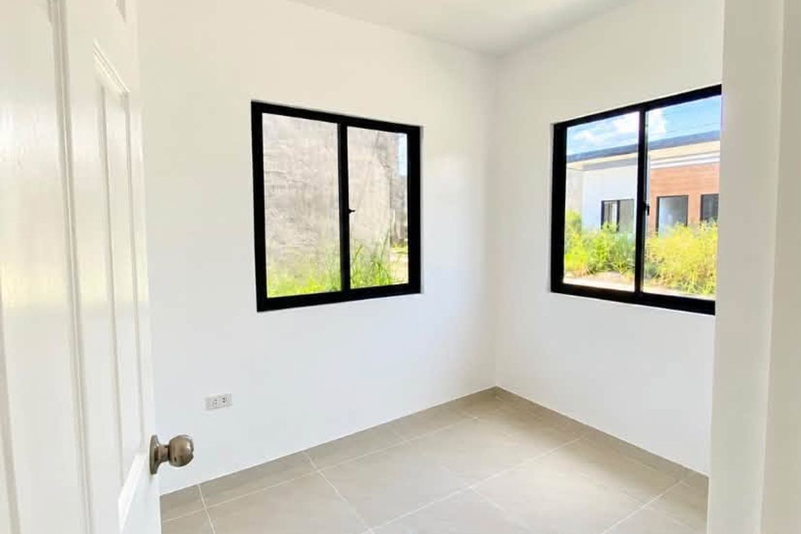 2 Bedroom House for Sale in Mansilingan, Bacolod, Negros Occidental – photo 5