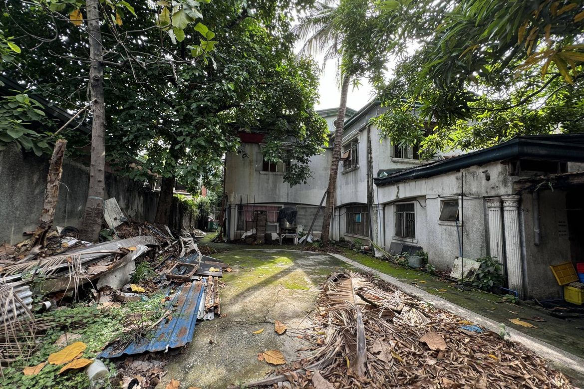 2 Bedroom House for Sale in Mariana, Quezon City, Metro Manila near LRT-2 Gilmore – photo 2