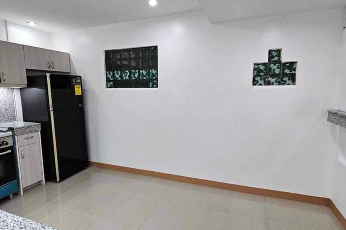 2 Bedroom House for Sale in Milagrosa, Quezon City, Metro Manila – photo 8