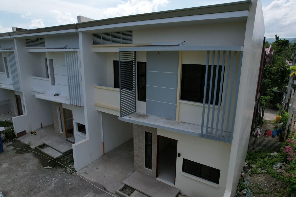 2 Bedroom House for Sale in Minglanilla, Cebu