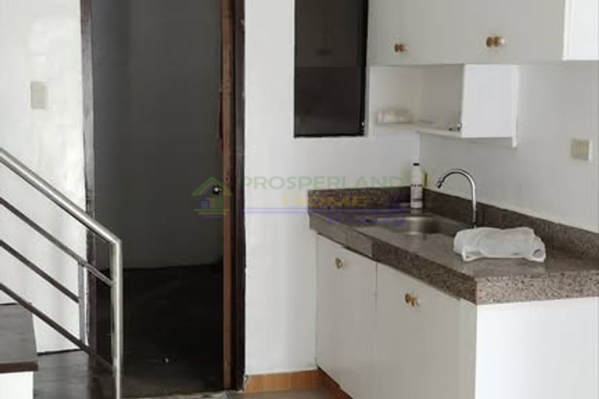 2 Bedroom House for Sale in Pamplona Dos, Las Piñas, Metro Manila