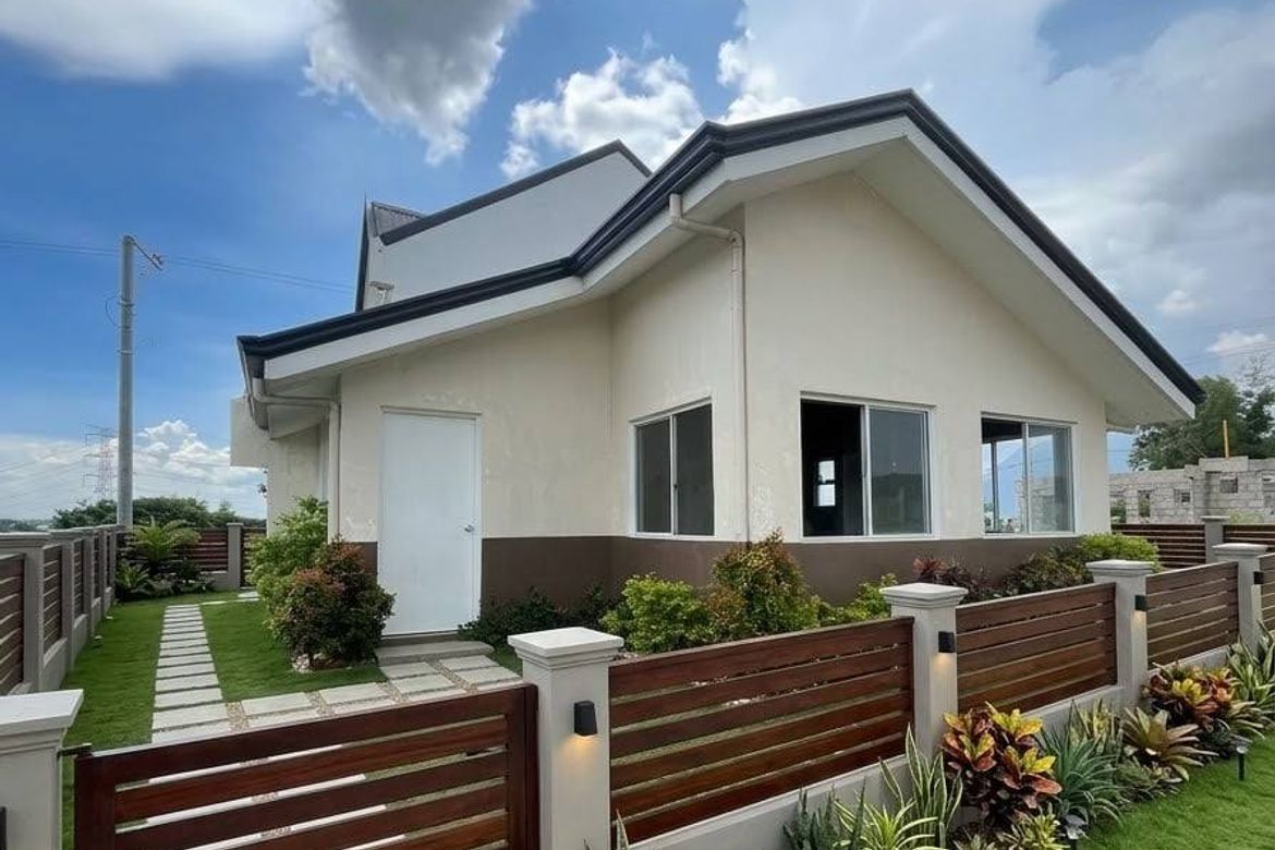 2 Bedroom House for Sale in Poblacion Barangay 6, Lipa, Batangas