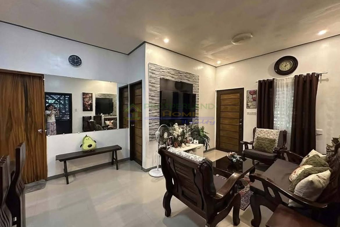 2 Bedroom House for Sale in Poblacion, Candelaria, Quezon – photo 4