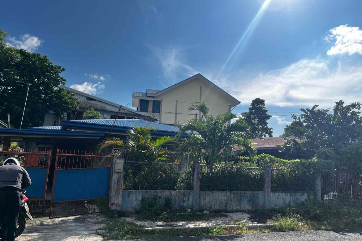 2 Bedroom House for Sale in Punta Princesa, Cebu City, Cebu