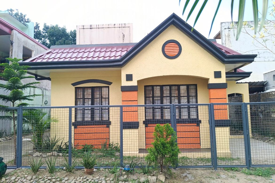 2 Bedroom House for Sale in Salawag, Dasmariñas, Cavite