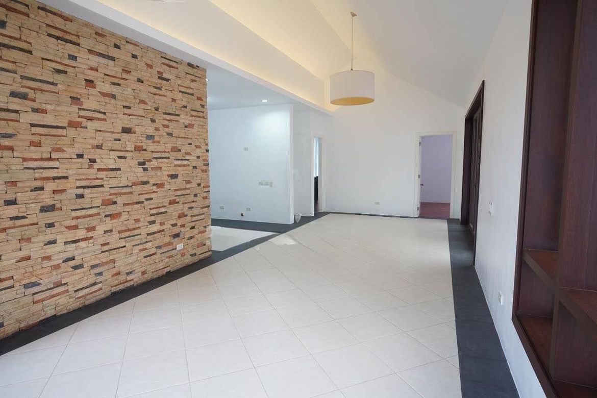 2 Bedroom House for Sale in San Isidro, Parañaque, Metro Manila – photo 6