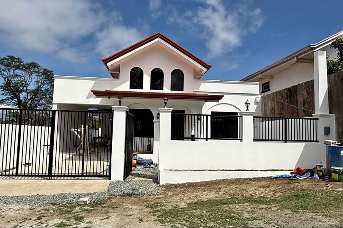 2 Bedroom House for Sale in San Jose, Tagaytay, Cavite