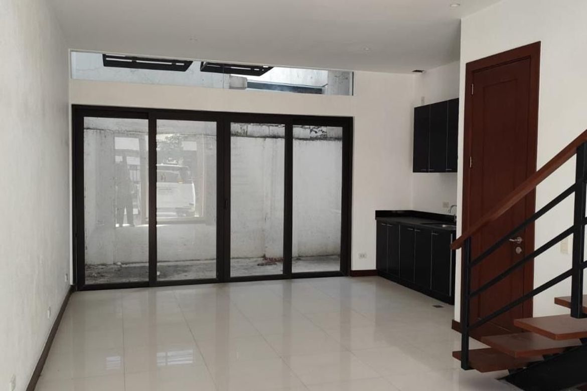 2 Bedroom House for Sale in San Miguel, Taguig, Metro Manila – photo 3