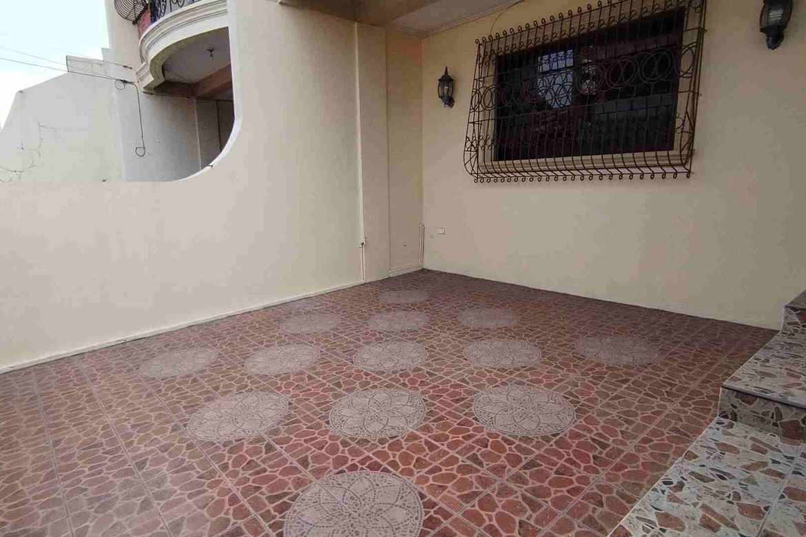 2 Bedroom House for Sale in San Nicolas I, Bacoor, Cavite – photo 2