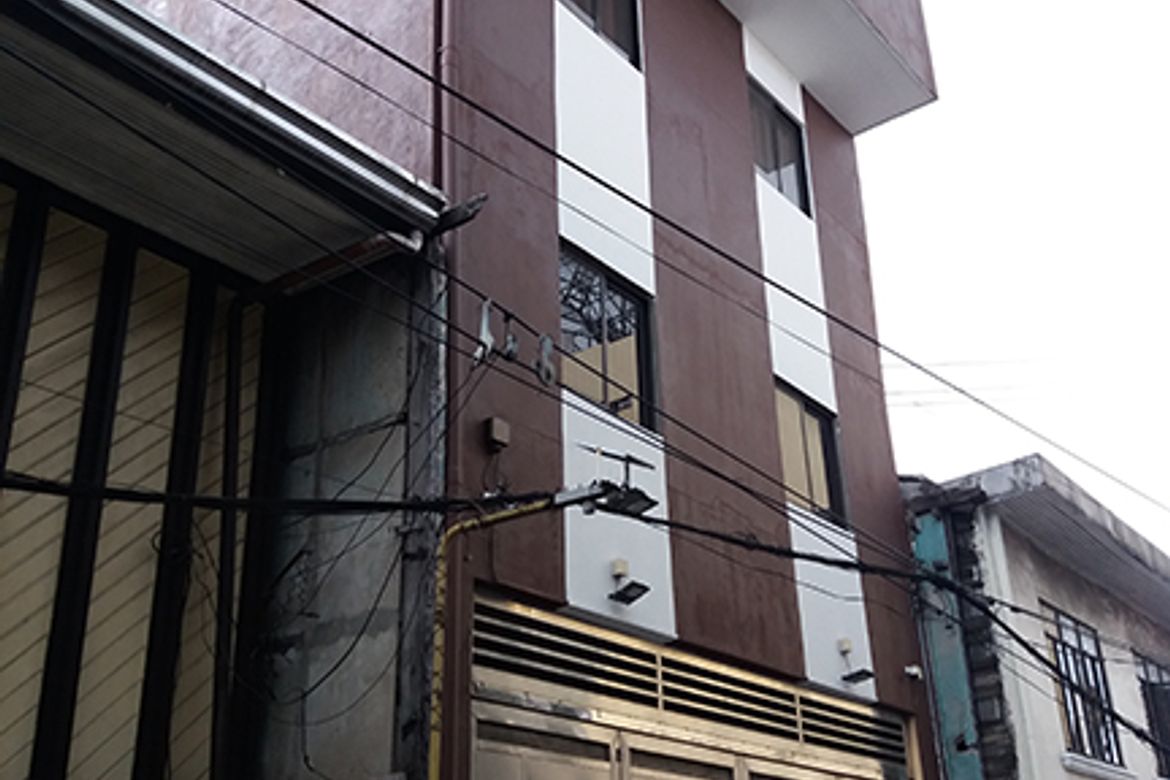 2 Bedroom House for Sale in Santa Cruz, Manila, Metro Manila near LRT-1 Blumentritt