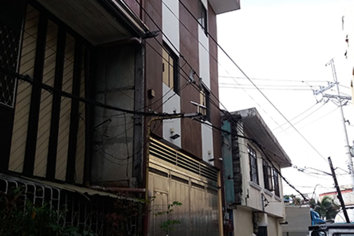 2 Bedroom House for Sale in Santa Cruz, Manila, Metro Manila near LRT-1 Blumentritt – photo 3