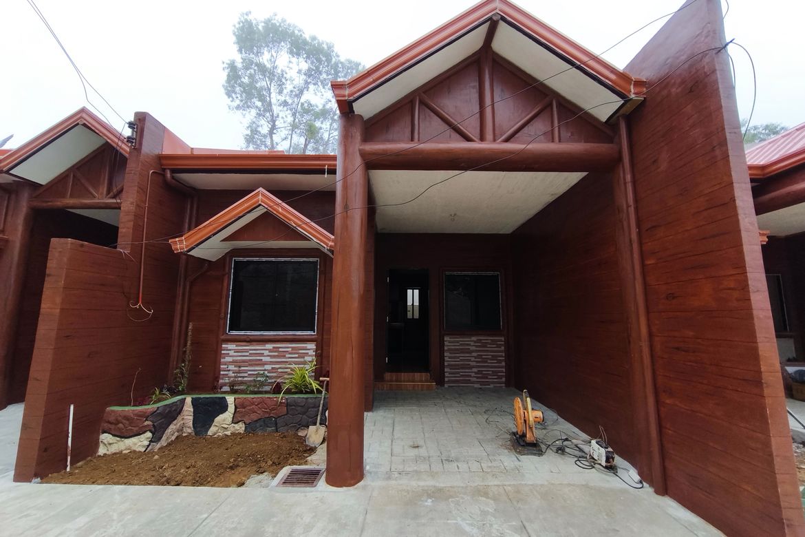 2 Bedroom House for Sale in Taloy Sur, Tuba, Benguet