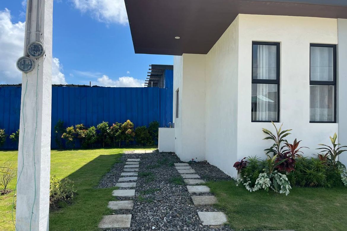 2 Bedroom House for Sale in Tangub, Bacolod, Negros Occidental – photo 4