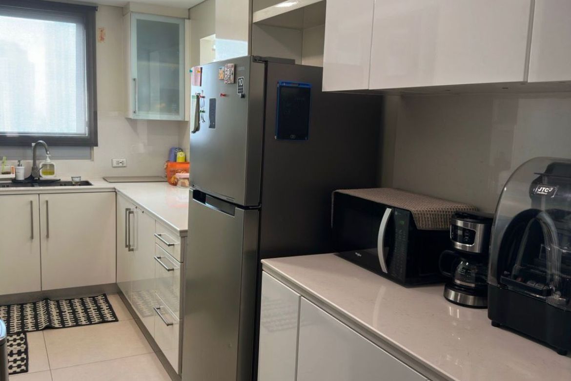 2 Bedroom Serviced Apartment for Rent in BGC, Taguig, Metro Manila photo 2