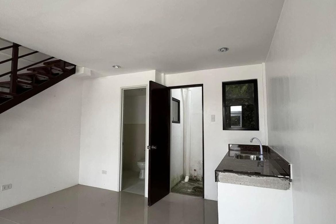 2 Bedroom Townhouse for Sale in Babag, Lapu-Lapu, Cebu – photo 6
