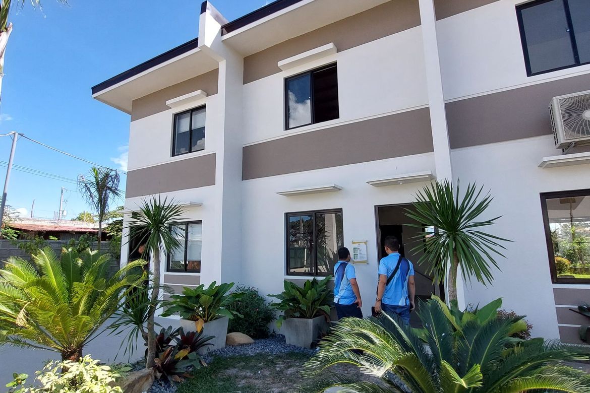2 Bedroom Townhouse for Sale in Banaybanay, Cabuyao, Laguna
