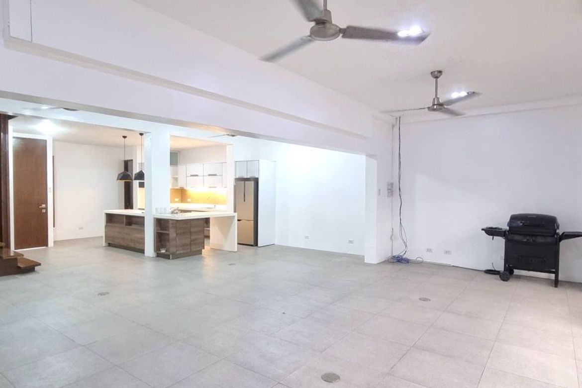 2 Bedroom Townhouse for Sale in Bangkal, Makati, Metro Manila near MRT-3 Magallanes – photo 8