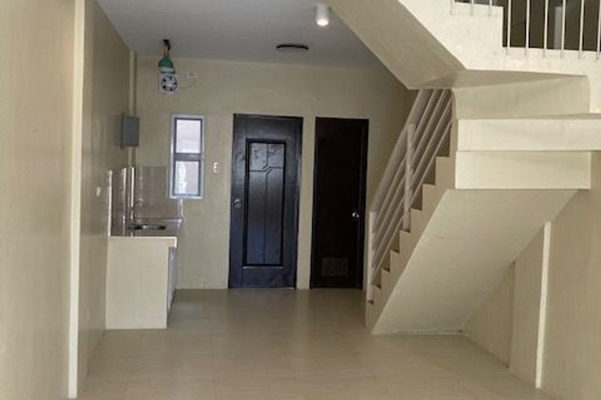 2 Bedroom Townhouse for Sale in Barangay 167, Caloocan, Metro Manila – photo 3