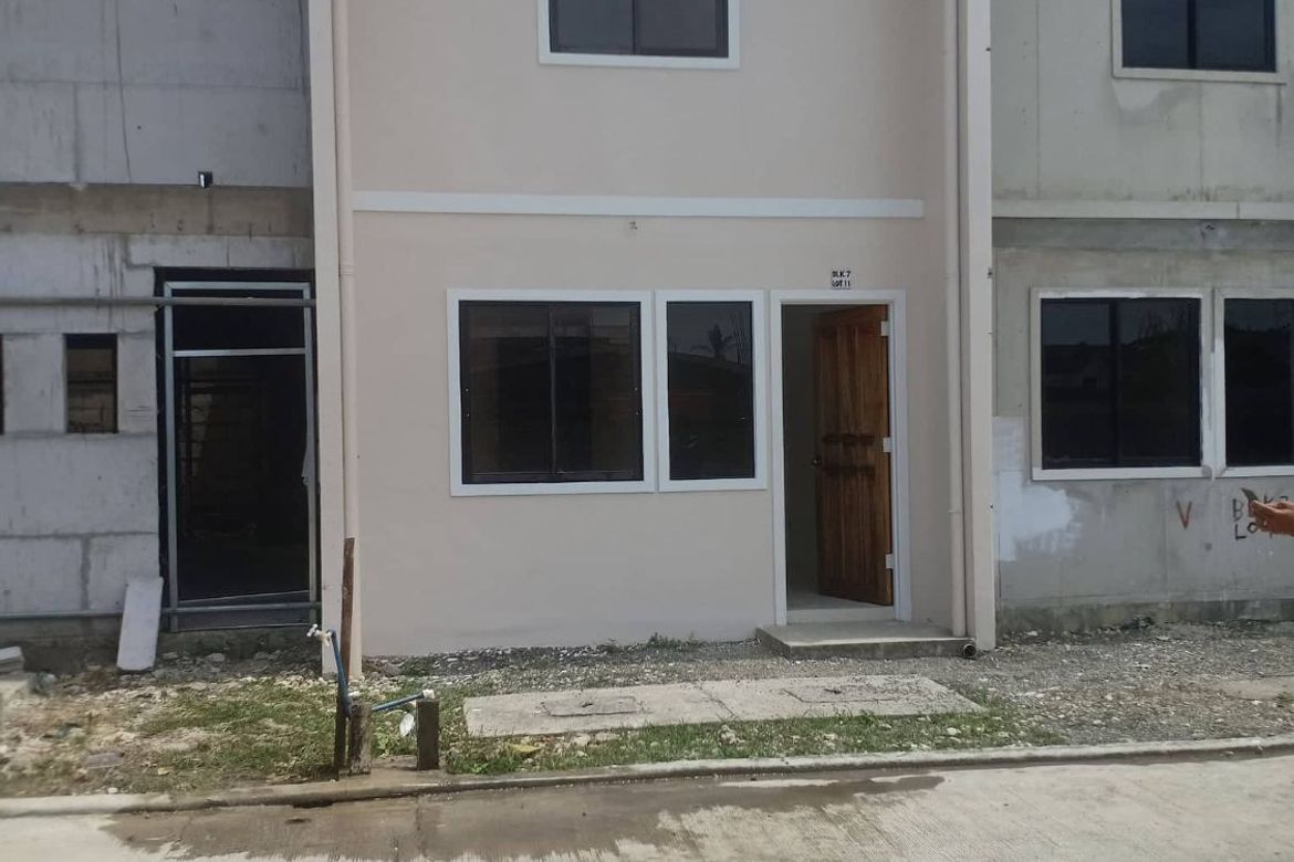 2 Bedroom Townhouse for Sale in Basak, Lapu-Lapu, Cebu