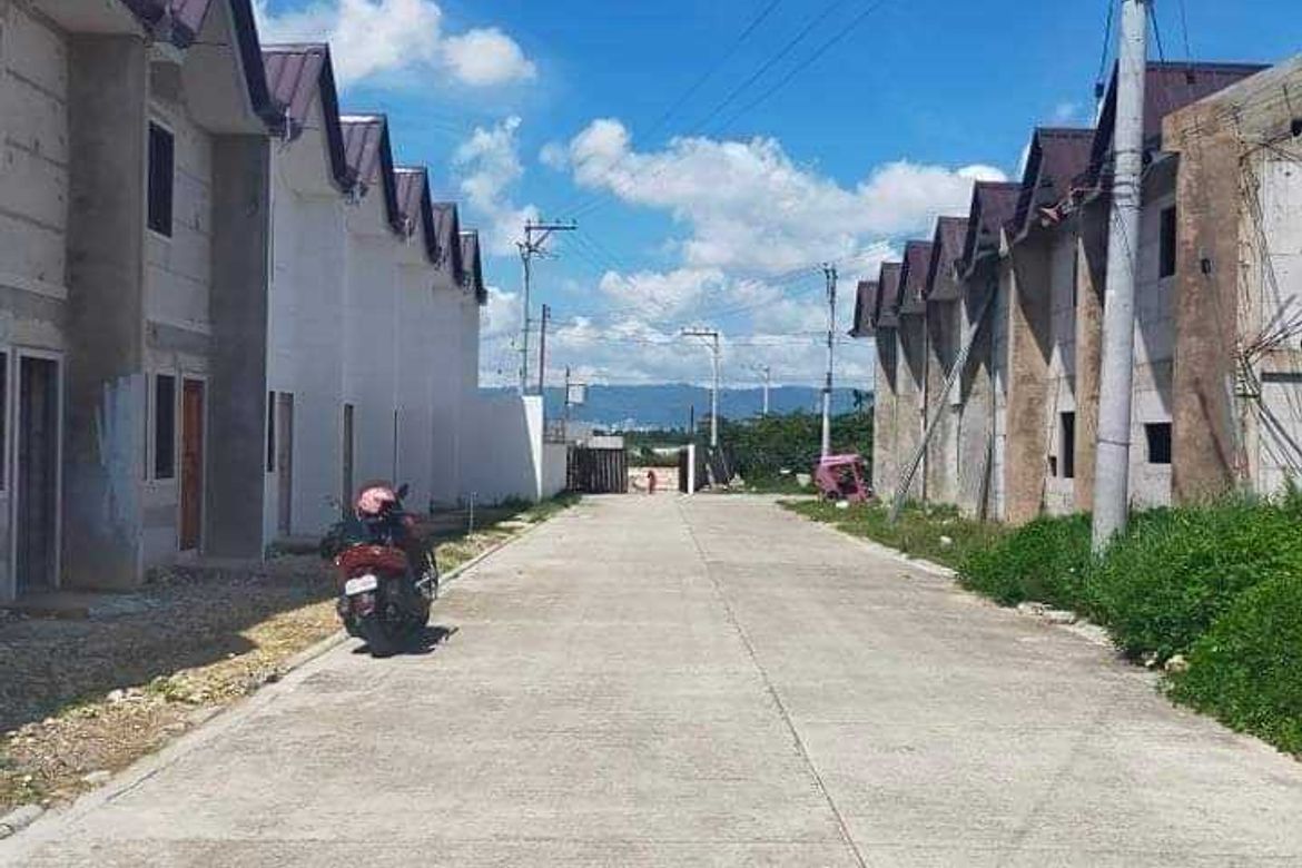 2 Bedroom Townhouse for Sale in Basak, Lapu-Lapu, Cebu – photo 3
