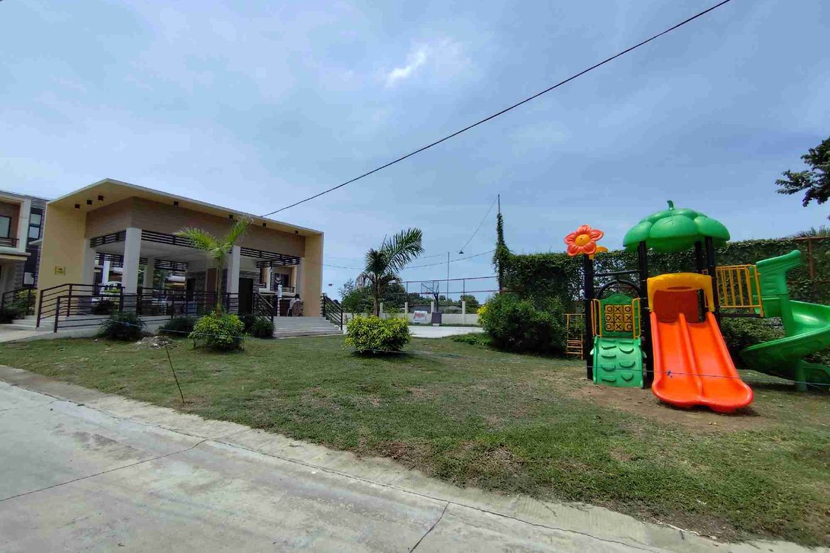 2 Bedroom Townhouse for Sale in Belize North, Nangka, Consolacion, Cebu – photo 4
