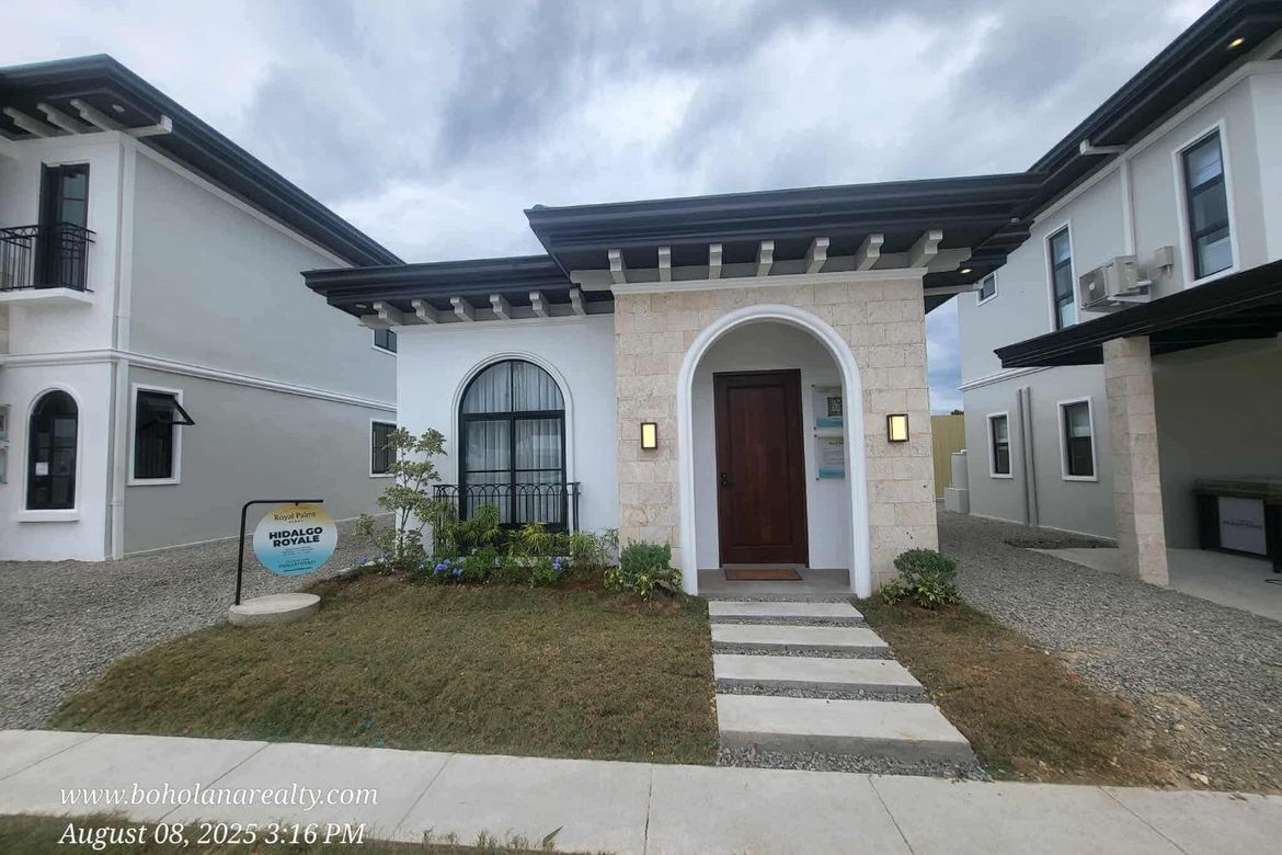 2 Bedroom Townhouse for Sale in Biking, Dauis, Bohol