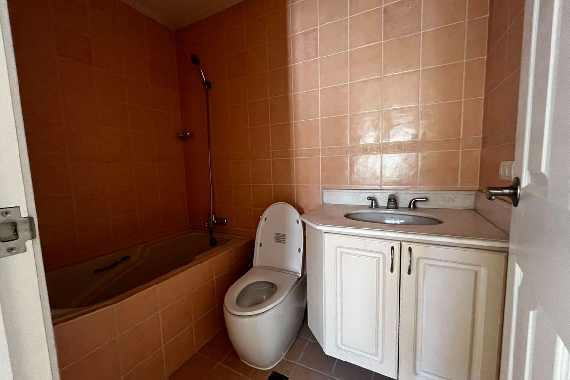 2 Bedroom Townhouse for Sale in Brentville International, Mampalasan, Biñan, Laguna – photo 2