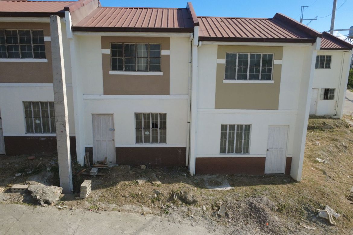 2 Bedroom Townhouse for Sale in Cabuco, Trece Martires, Cavite – photo 4