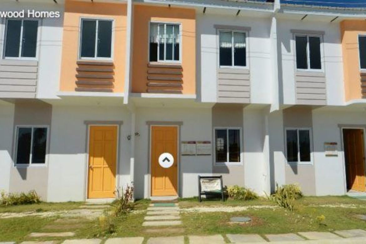 2 Bedroom Townhouse for Sale in Capitol Site, Cebu City, Cebu – photo 2