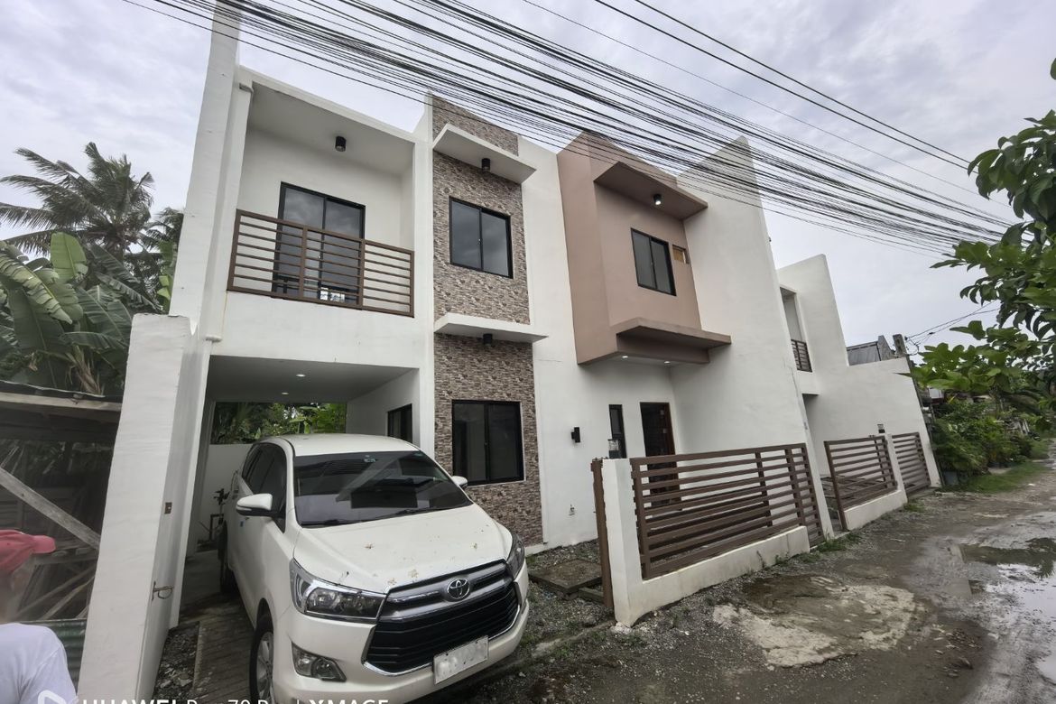 2 Bedroom Townhouse for Sale in Dumlog, Talisay, Cebu