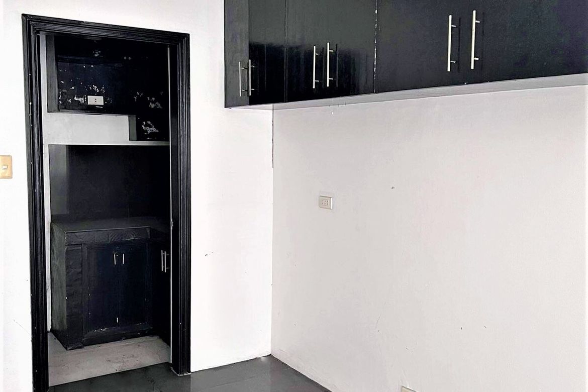 2 Bedroom Townhouse for Sale in Laging Handa, Quezon City, Metro Manila near MRT-3 Kamuning – photo 8