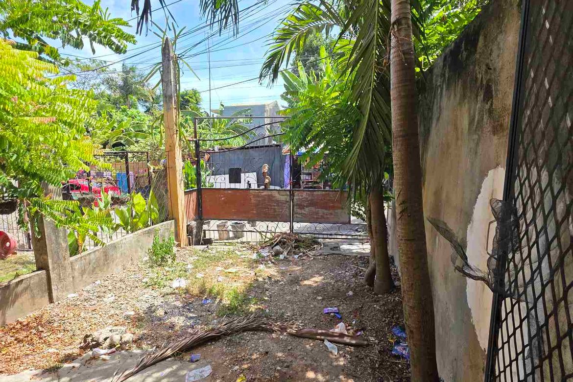 2 Bedroom Townhouse for Sale in Lawaan III, Talisay, Cebu