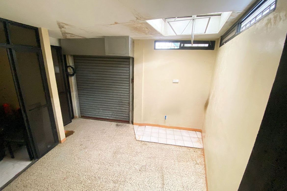 2 Bedroom Townhouse for Sale in Makati, Metro Manila – photo 4
