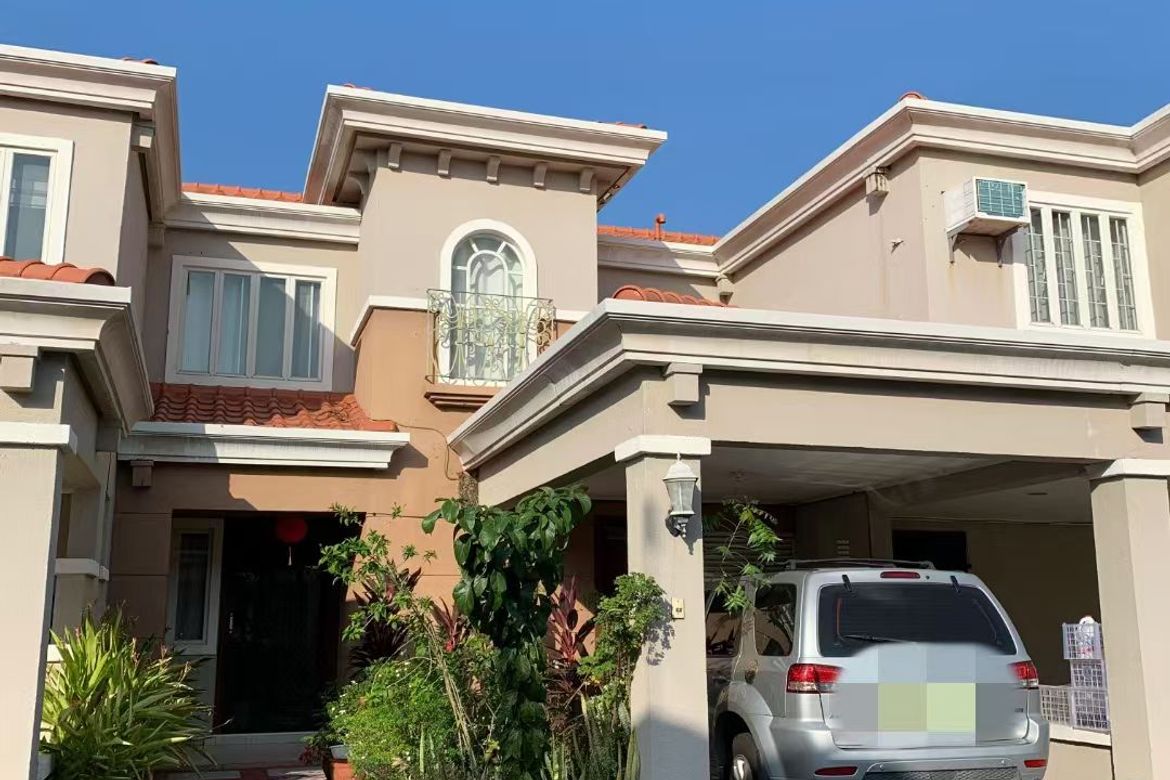 2 Bedroom Townhouse for Sale in Mampalasan, Biñan, Laguna