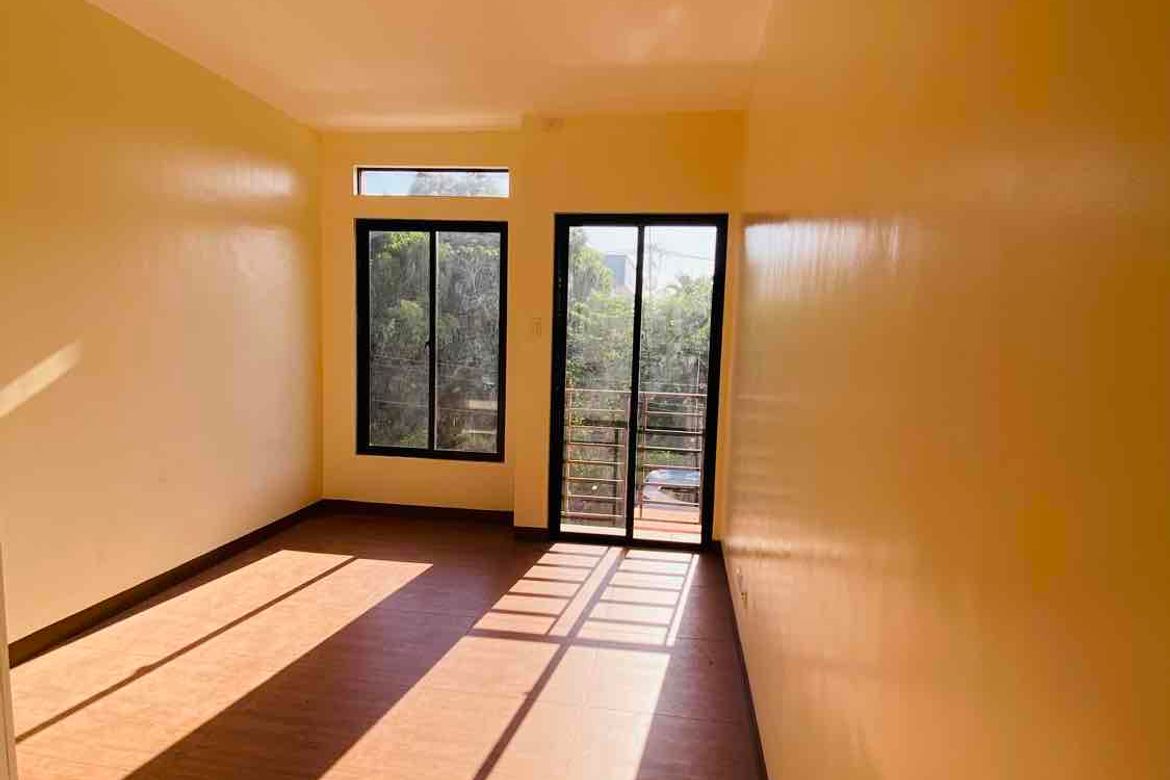 2 Bedroom Townhouse for Sale in Manuyo Dos, Las Piñas, Metro Manila – photo 3